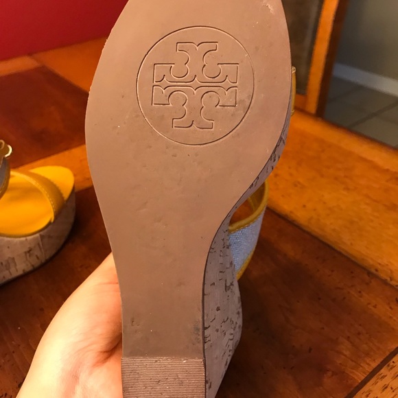 Size 8 - Picture 6 of 6